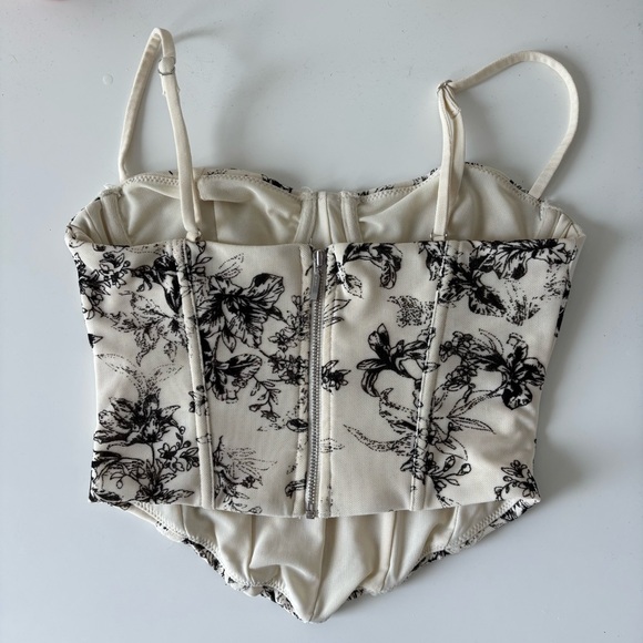 White Fox Black & Off-White Floral Bustier Corset Top - Picture 2 of 5